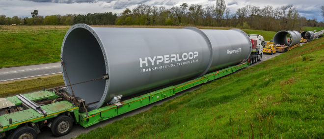 Carbures firma un segundo contrato con Hyperloop para su tren futurista